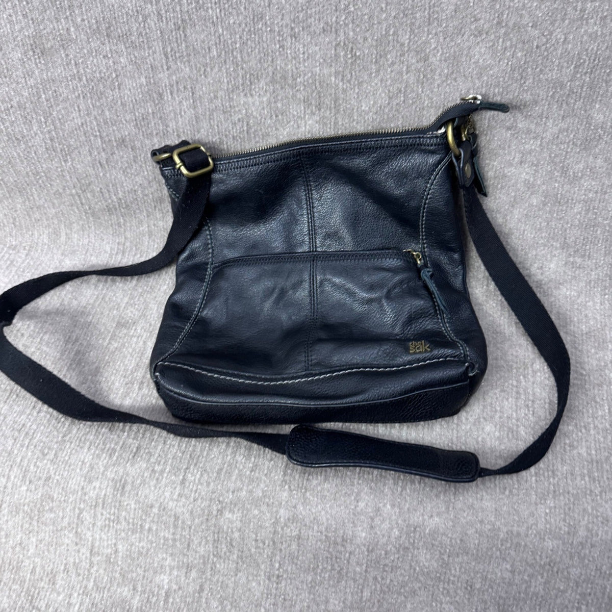 The Sak Black Leather Crossbody Bag Zipper Pocket Shoulder Purse Handbag
