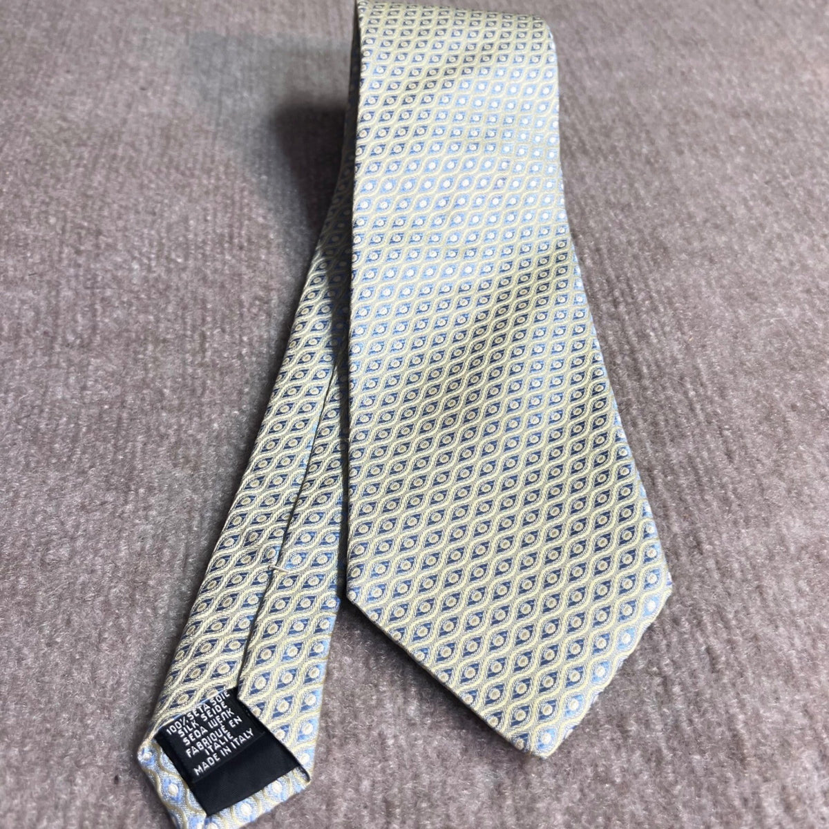 Hugo Boss Tie Mens Blue Yellow Geometric Silk Necktie Italy Designer