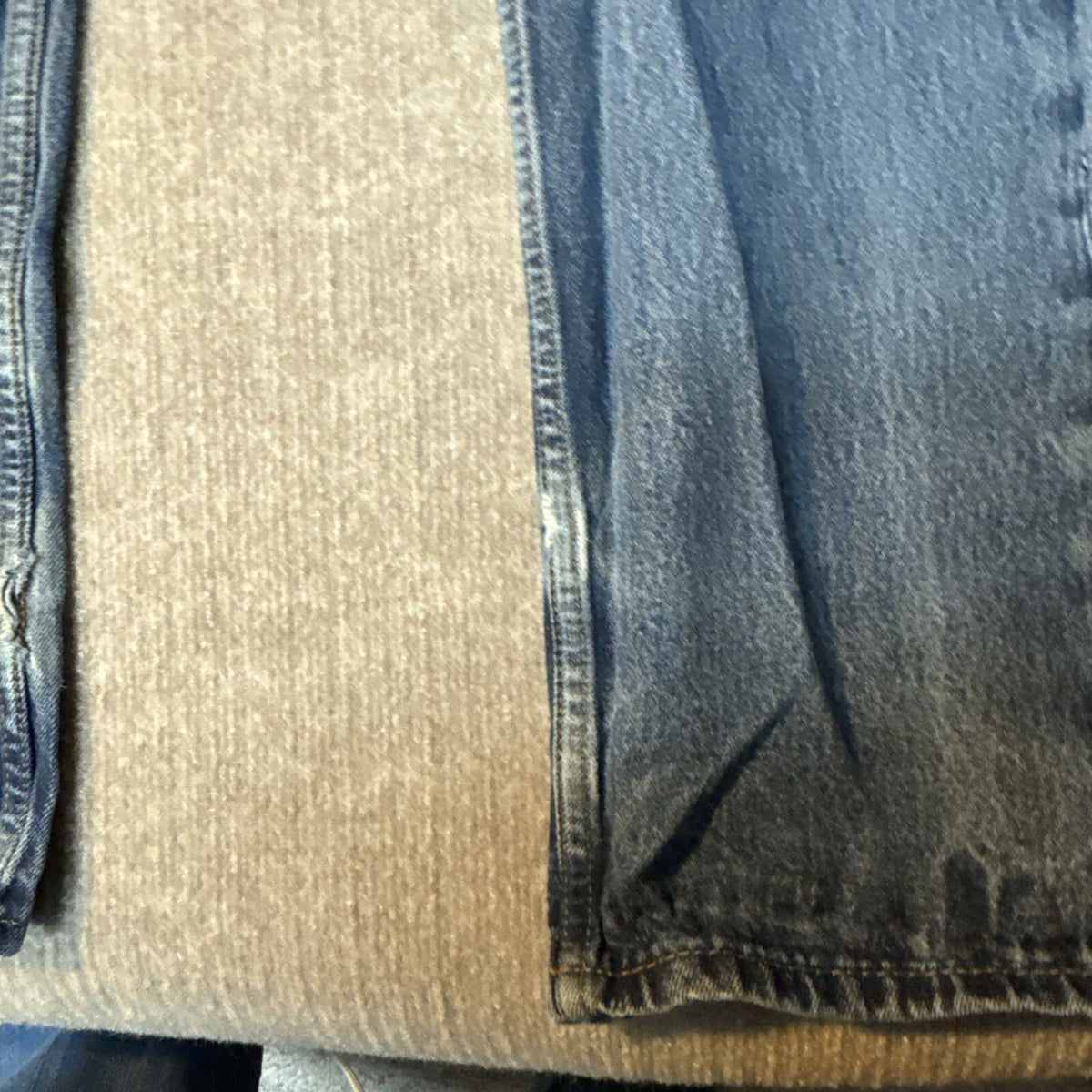 Levi's Men's Size 36 X 32 Zip Up Five Pocket 505 Straight Leg Jeans Thrashed