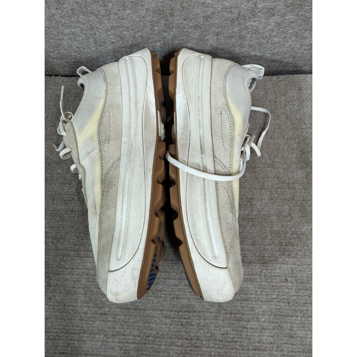 Sorel Out N About III Low Sneaker Womens 9.5 White Suede Casual Gorpcore