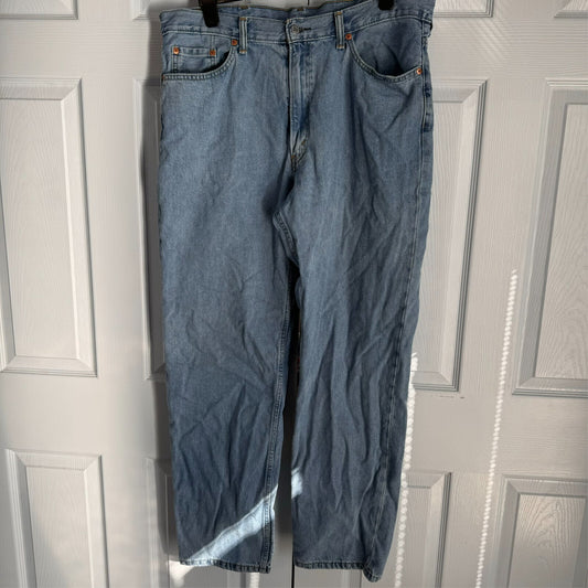 Levis 550 38x34 Jeans, Light Wash