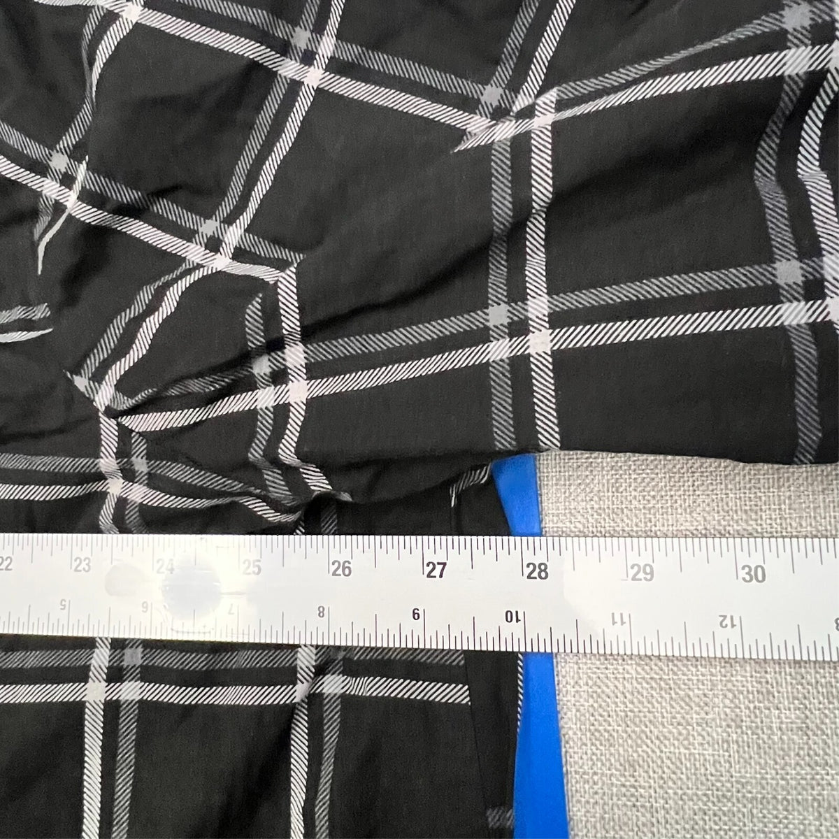 Modcloth Fervour 4X Black Windowpane Plaid Pullover Roll Tab Blouse 1/4 button