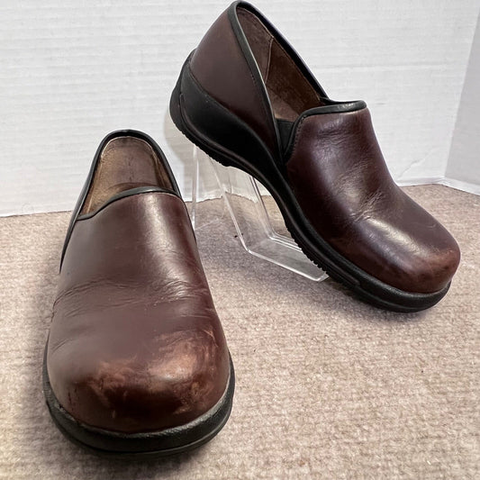 Dansko Leather Slip On Clogs Women Size 9/39 Brown Slip Resistant Professional
