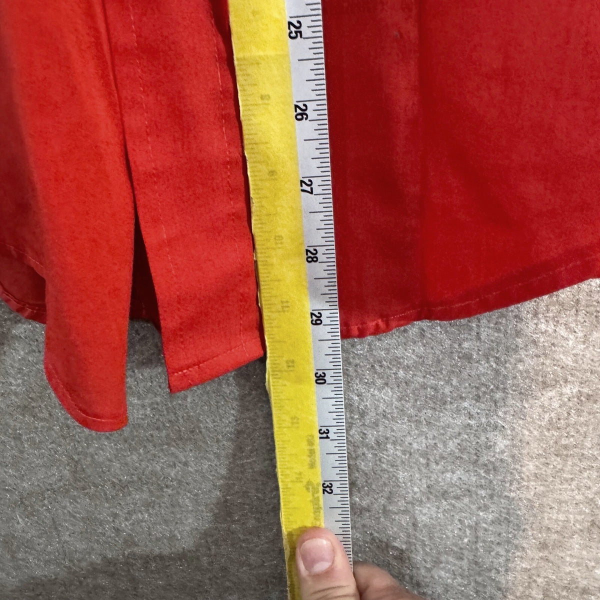 Vintage Van Heusen 417 V-Taper Mens M Red Dress Shirt Long Sleeve Retro USA Era