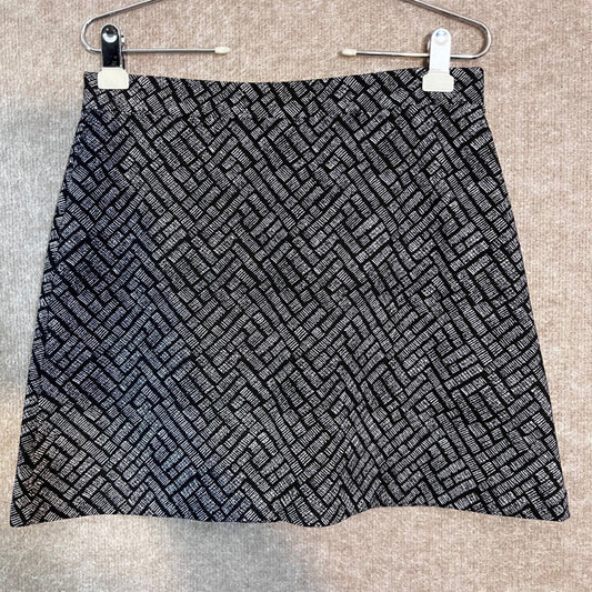 H&M Textured Mini Skirt Women's Medium Black White Geometric Stretch A-Line