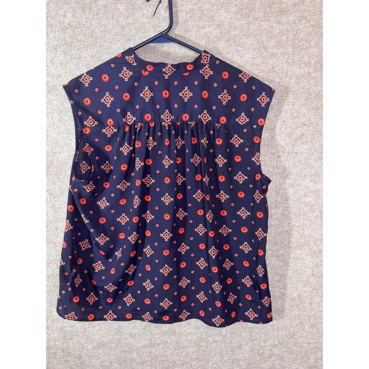 Daisy Fuentes Sleeveless Blouse Womens Large Petite Navy Medallion Career Boho