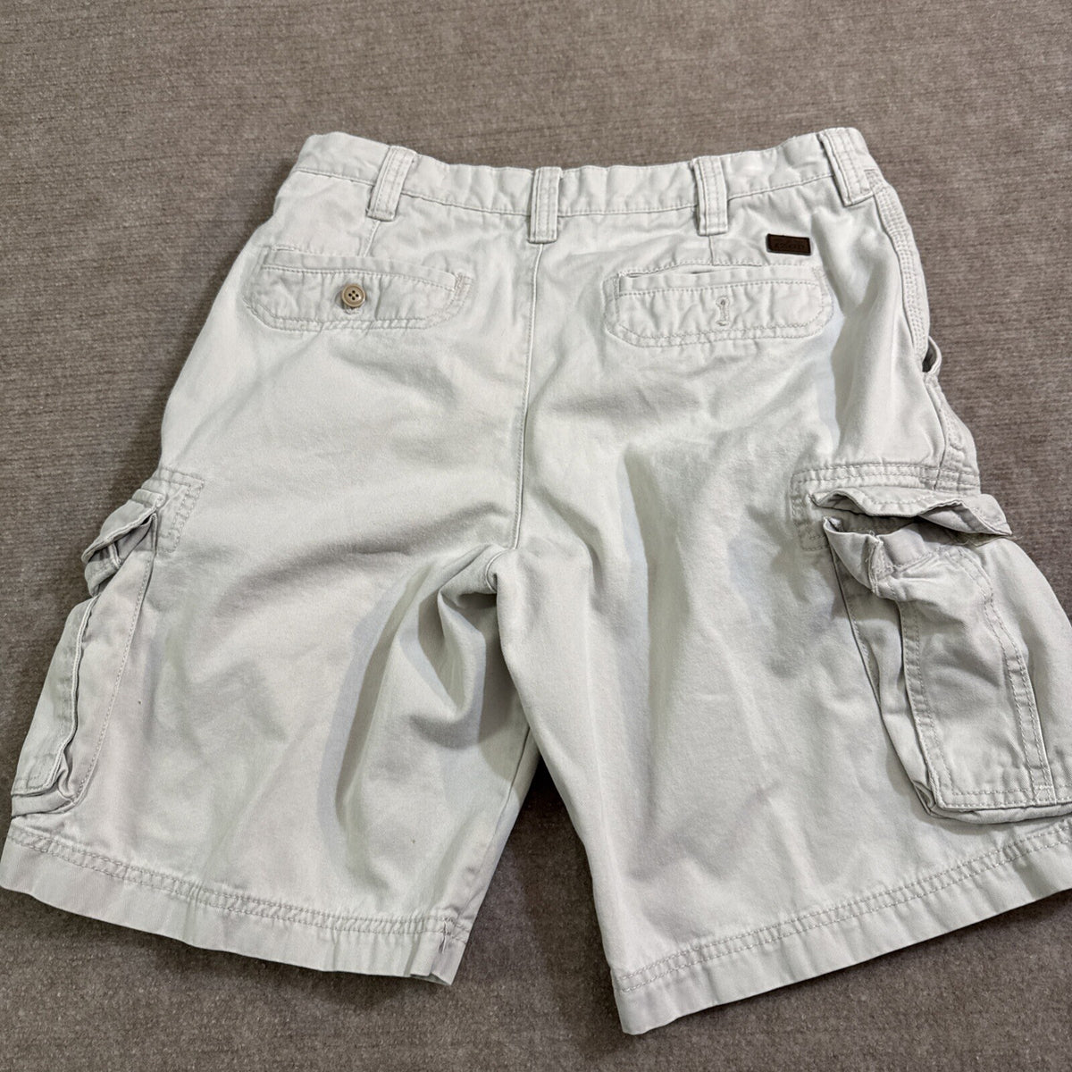 Izod Men Khaki Cargo Shorts 32 Waist 10” Hook And Loop Pocket