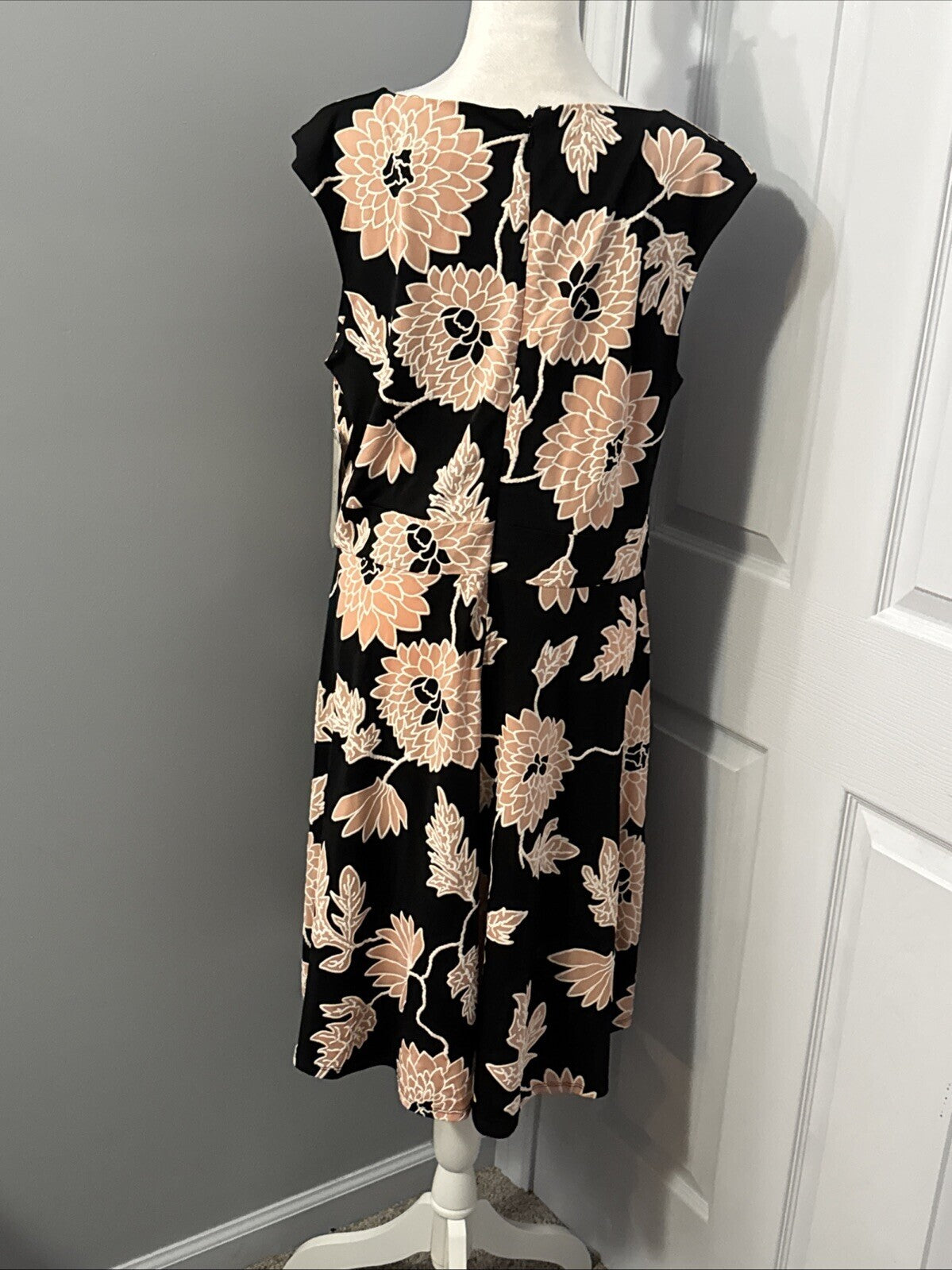 NWT New York Clothing Company Dress Sz 16 Women Sleeveless Black Pink Floral