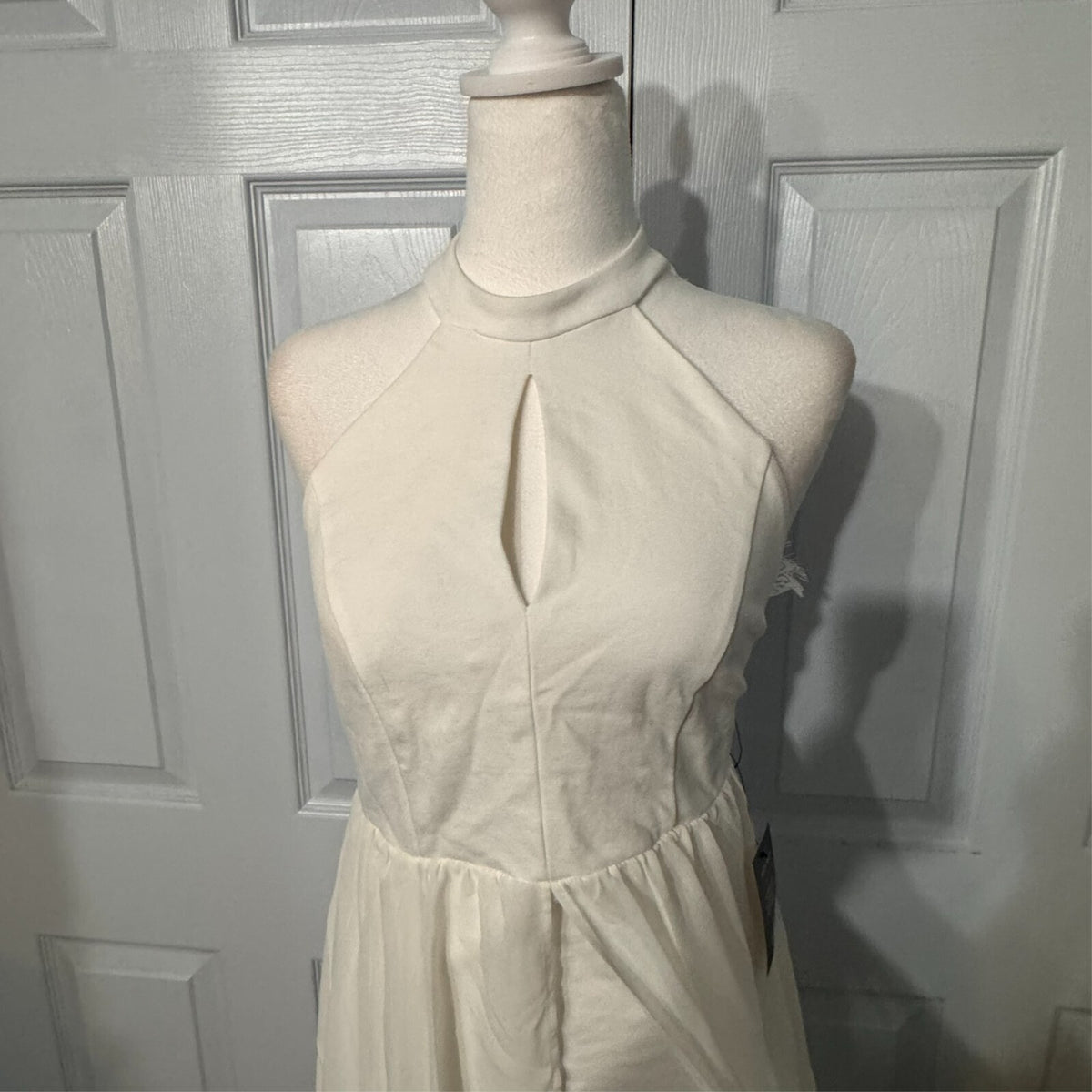 Lulus My Beloved M Lace Maxi Dress Women Small White Keyhole Open Back Layer NWT