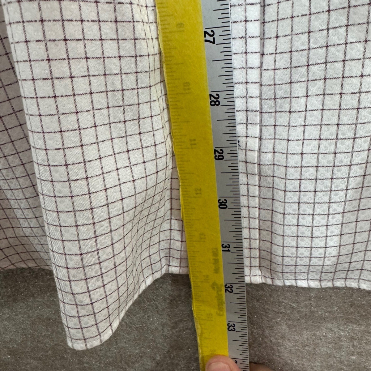 Hart Schaffner Marx Button Down Shirt Mens 16.5 34 Grid Check Non-Iron Office