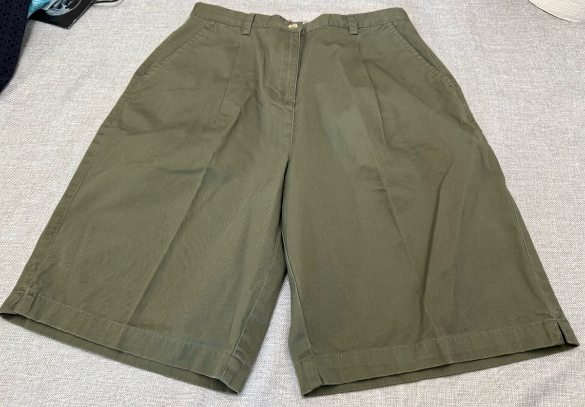 Casual Walking Shorts Wmn Sz 12 NWT Olive Mountain Lake Hiking Outdooors