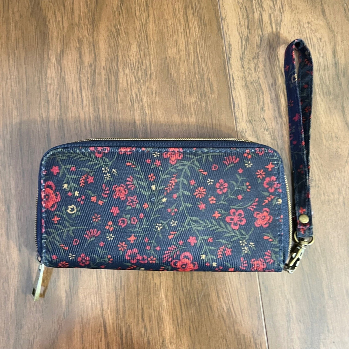 Travelon Floral Wristlet Wallet Women OS Navy Red Canvas RFID Travel Organizer